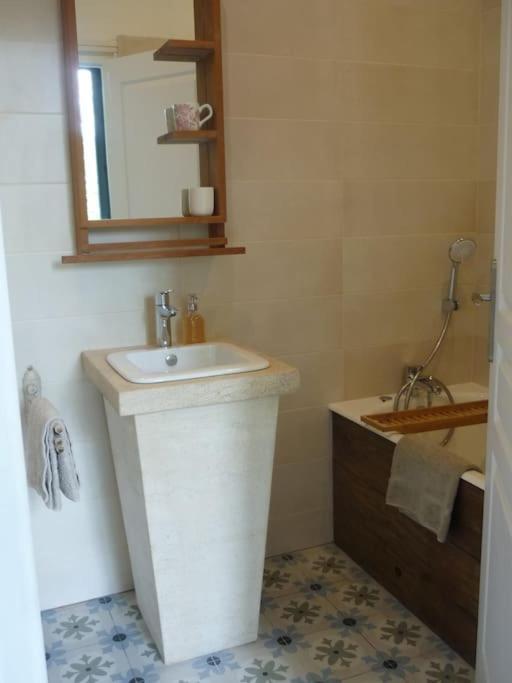 Le Presbytere - Touillon, Jacuzzi, 4 Chambres Pour 10 Екстериор снимка
